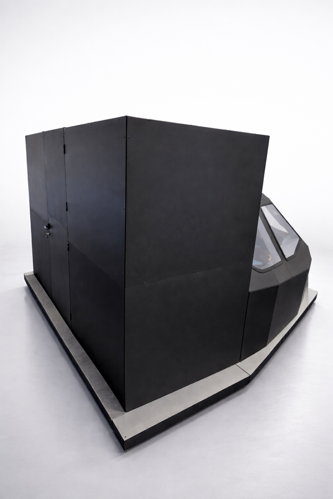 Rear IOS structure for Cockpit